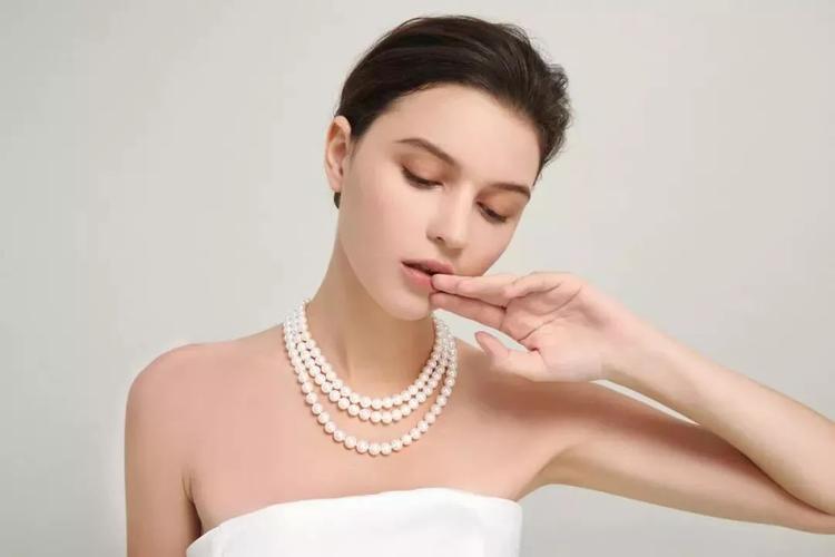 原创女人戴上珍珠搞定所有场合性价比超高的珍珠高级耐看闭眼买