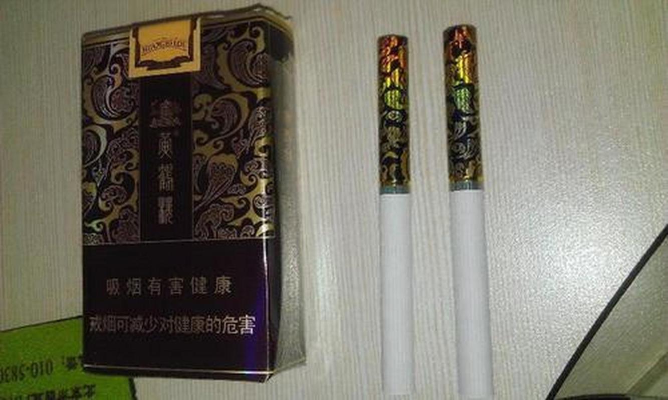 中国十大最贵的香烟,你们向往吗 10,黄鹤楼(流金岁月)售价为10000元