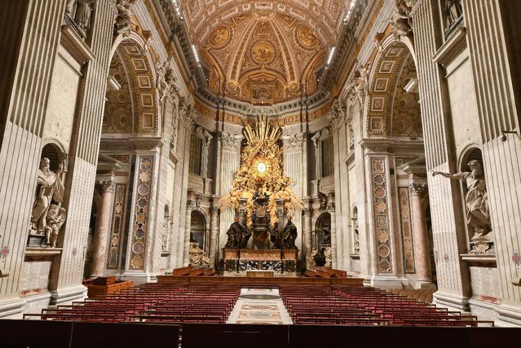 欧司朗全新照明系统闪耀梵蒂冈圣彼得大教堂