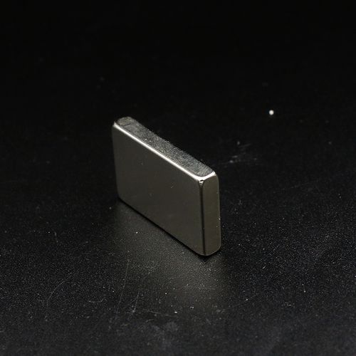 强磁磁铁长方形稀土永久磁钢钕铁硼超强高强力强力吸铁石