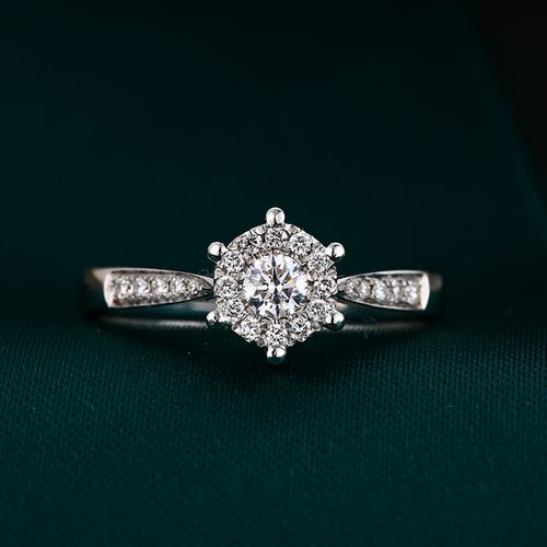 18k白金天然钻石群镶克拉效果戒指女戒经典六爪钻石戒指订婚求婚