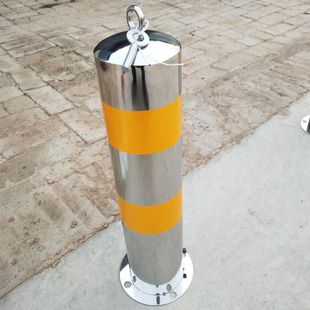 钢铁警示柱 钢管固定路桩警示桩 交通路障防撞柱厂家 反光防水
