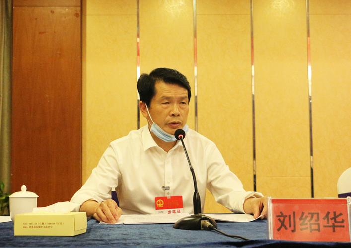 刘绍华表示,下一步,莲花县人大常委会将重点做好以下三个方面工作