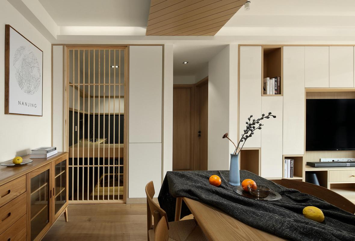 北欧日式三居装修木栅隔断设计