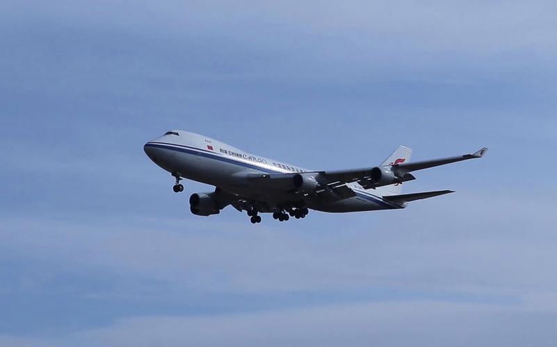 中国国际货运航空波音747-400f落地首都机场36r_哔哩哔哩_bilibili