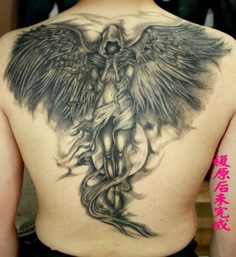 找个好看的堕落天使纹身就那么难吗?都是难看的,无语.