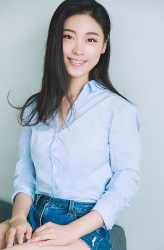  p>王玲玲,出生于上海市,中国内地女演员.