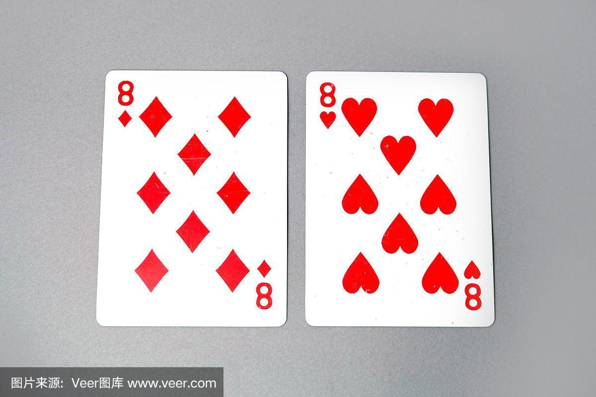 八张红桃扑克牌.