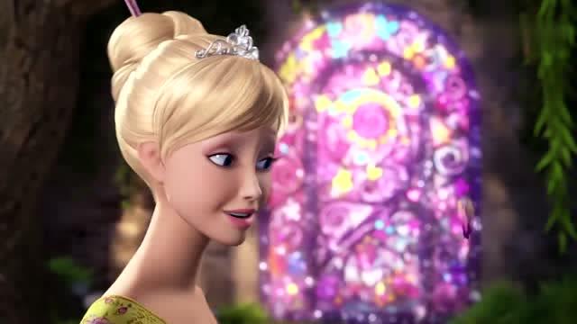《芭比与神秘之门》艾丽西亚公主发现了像蝴蝶那样的彩色之门