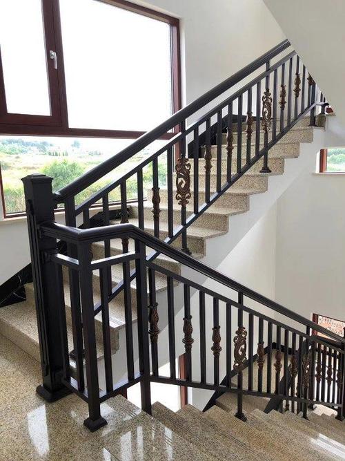 厂家直销铝合金楼梯扶手 家用铝艺转角楼梯扶手工程室内扶手楼梯