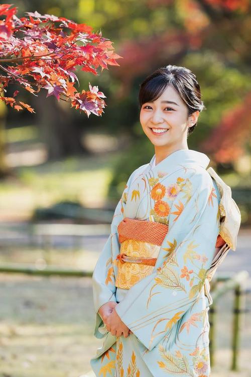 日本佳子公主29岁生日照来了!穿淡蓝色传统和服,比去年好看!