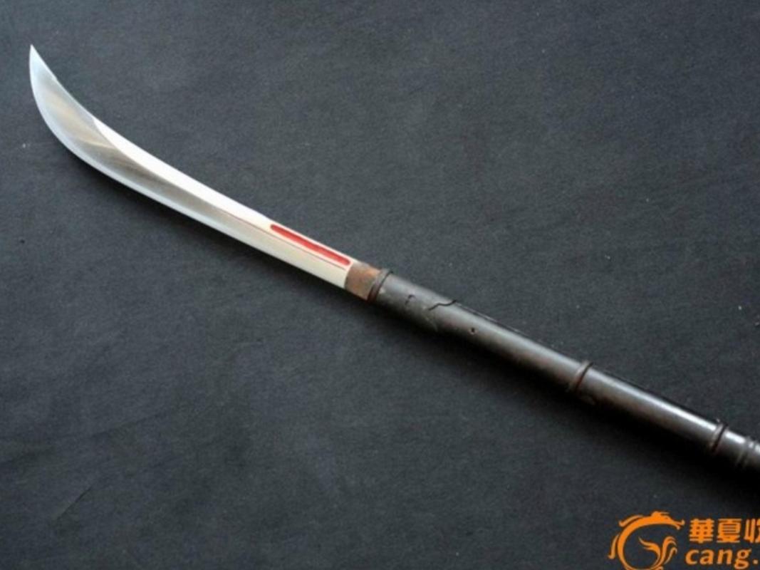 古代日本常用的冷兵器多为雉刀,武士刀一般为配件和自尽的工具;实际上