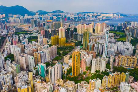 香港市中心国共和金融区亚洲智能城市的商业中心午的天梯和高楼现代