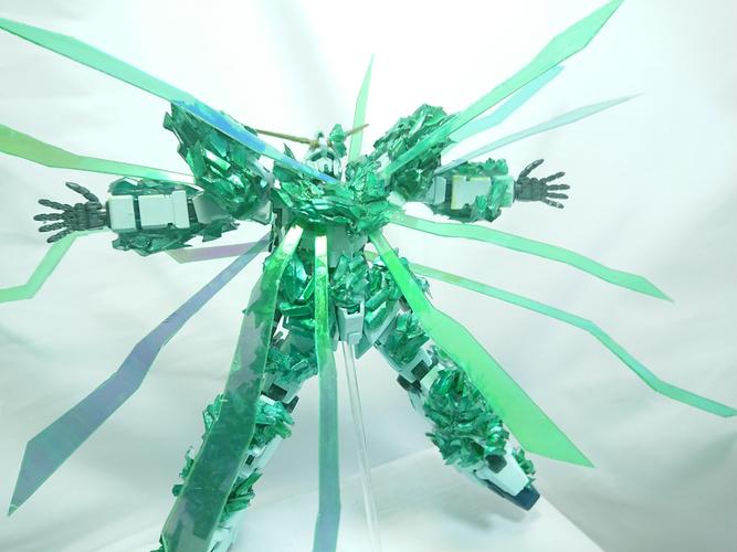 释放绿色光束结晶独角兽高达模型