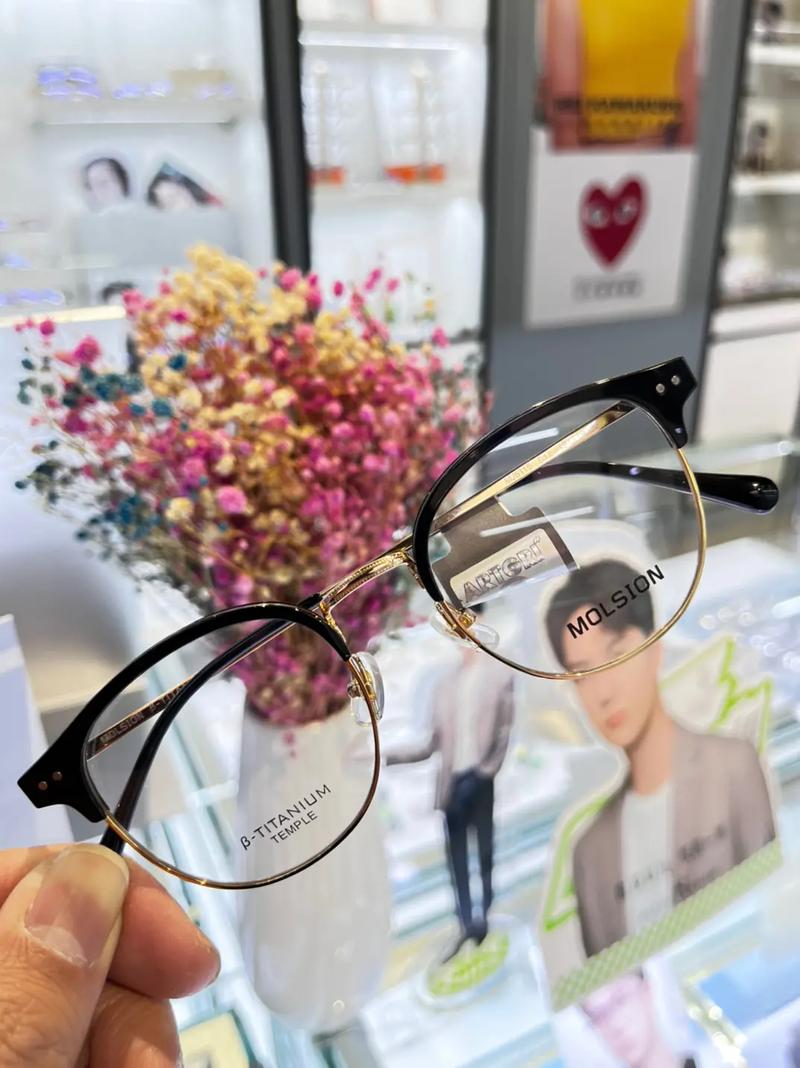 陌森眼镜新款上新#合肥眼镜店 #合肥配眼镜 #肖战 - 抖音