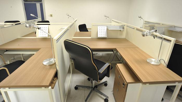 猫王风格钢木家具办公室soho公司多人位自由组合大办公区电脑桌