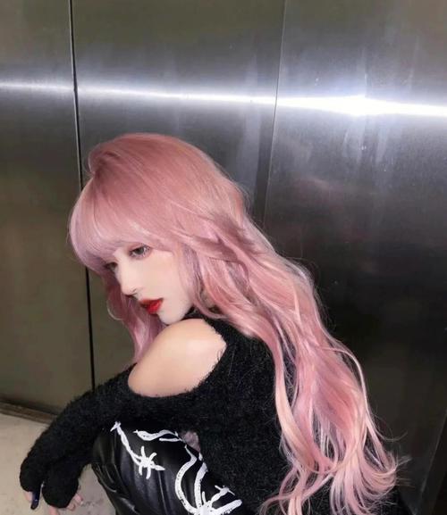 这是什么神仙发色超级显白的粉色系头发