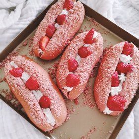 粉色少女心草莓奶油面包#晚餐612020年2月29日#2020-02-293172