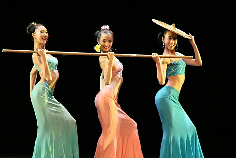 「舞蹈欣赏」傣族民族舞蹈《邵多丽》