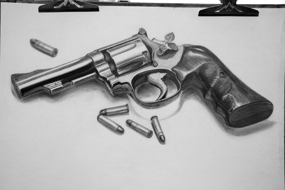 我这辈子画得最难的一把枪了 终于熬出来了左轮手枪 心血来潮的学素描