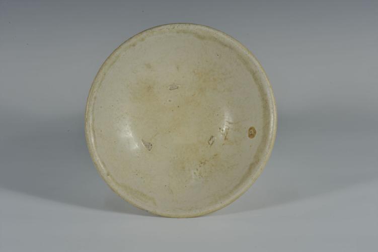 唐代白釉瓷碗