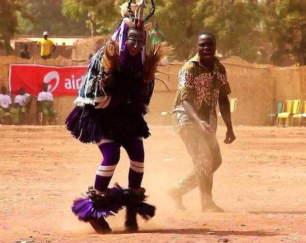 非洲最火的"烫脚舞",至今没人敢模仿,俗称电动小马达!