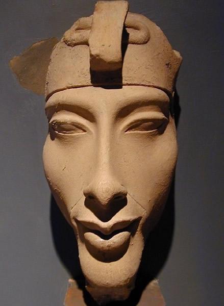 古埃及著名法老王被发现身体很多与地球人不同之处