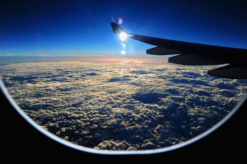 万米高空观日出,摄于上海飞悉尼的航班上.