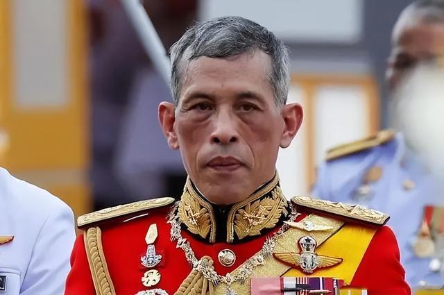 世界上最奢靡富有的统治者泰国国王玛哈究竟多有钱
