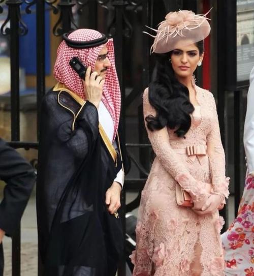 沙特最美王妃不戴面纱不穿长袍热衷慈善甩大28岁中东首富丈夫