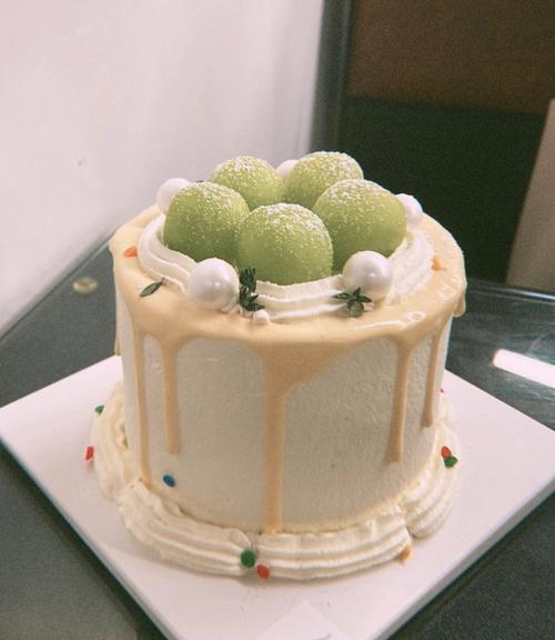 翡翠鸟生日蛋糕