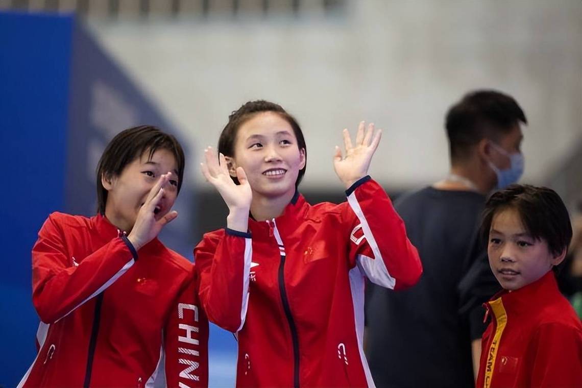 中国两届奥运跳水冠军或无缘巴黎奥运,几乎横拍入水,仅得0.