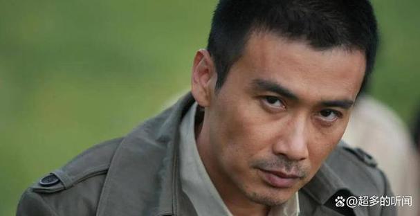 柳云龙,这个名字相信很多人都不陌生,他是中国当代最著名的谍战剧演员