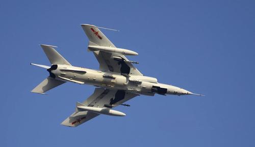 强-5攻击机也是成功的出口战机,苏丹空军在达尔富战争中使用了强-5