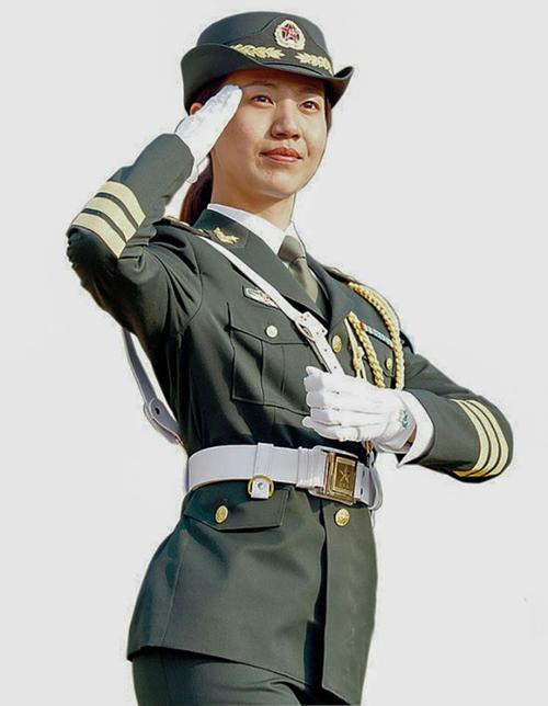中国女兵——巾帼豪杰 (庆祝中国人民解放军建军89周年)