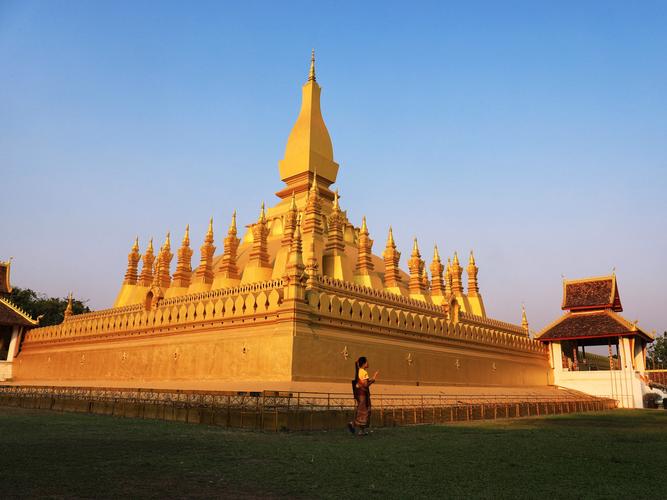 又见老挝:失落的天堂