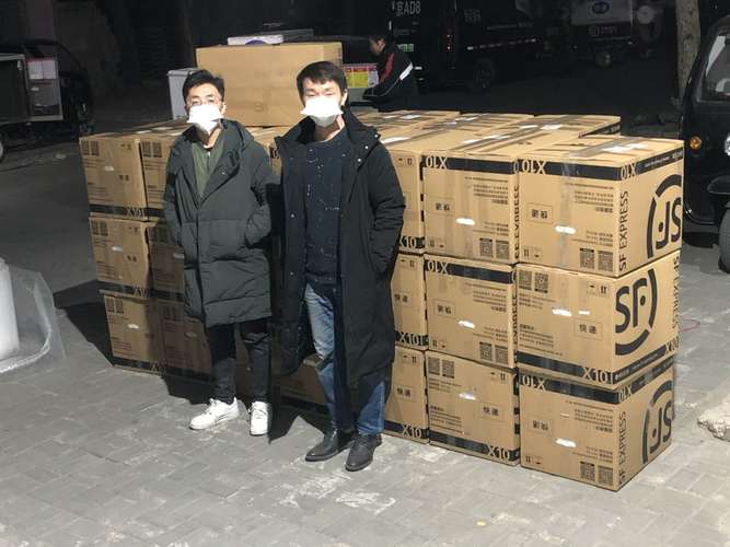 中国奥园:紧急全球调运40万个专业医用口罩驰援武汉