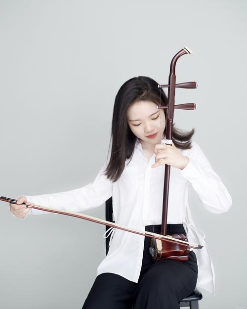 目前已在南京,兰州,长沙,杭州成功举办个人二胡独奏音乐会,取得热烈