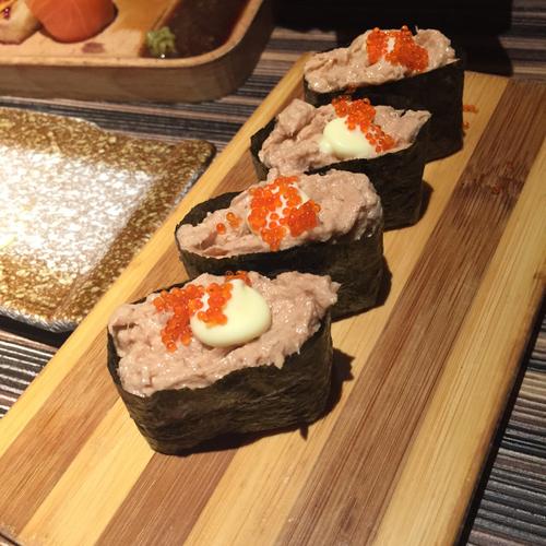 火炙鳗鱼寿司卷料很足