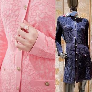 春天的粉嫩色彩明星同款立体山茶花浮雕开衫针织连衣裙粉色藏蓝色