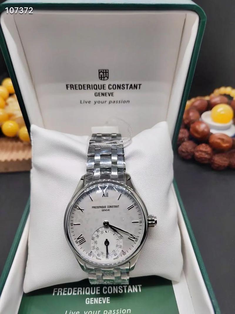 特價.瑞士康斯登石英智能型腕表,表徑42,白色錶盤,款式非常 - 抖音