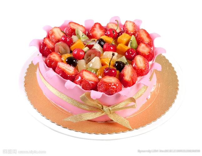 粉色爱心草莓蛋糕图片