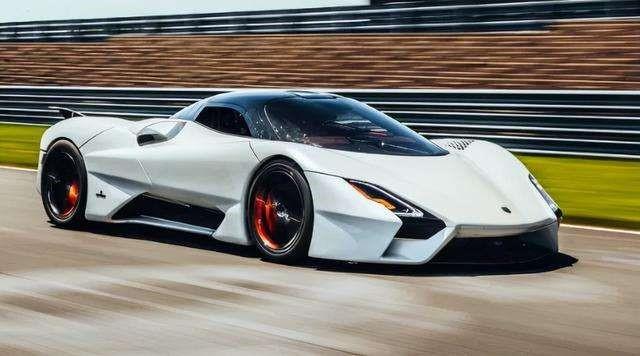 世界上速度最快的汽车!时速1609千米20万匹马力,网友:火箭车?