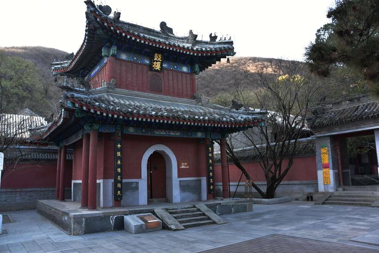 其它 游京西戒台寺戒台寺位于北京市门头沟区的马鞍山上,始建于唐武德