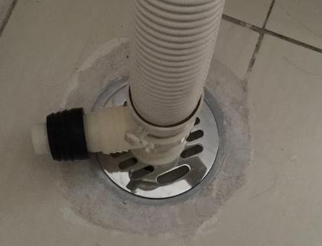 洗衣机排水管能不能直接插地漏?阳台不做地漏有什么问题