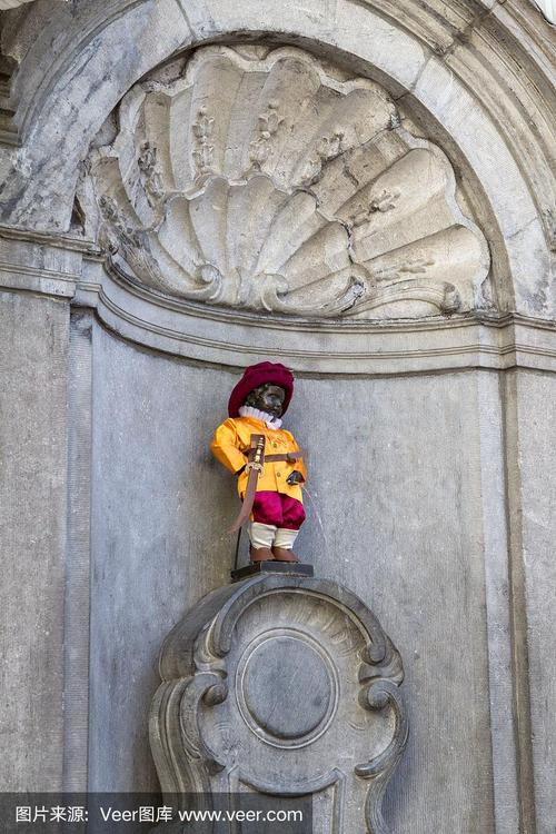 布鲁塞尔撒尿小童雕像