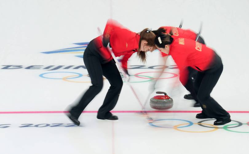 北京冬奥会女子冰壶循环赛中国队84战胜英国队