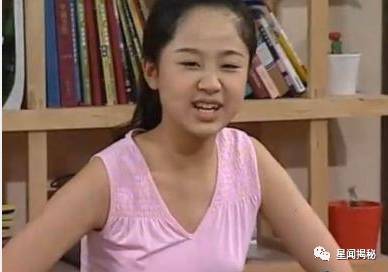 2004年当时有杨紫,张一山,尤浩然主演的少年题材情景喜剧:《家有儿女