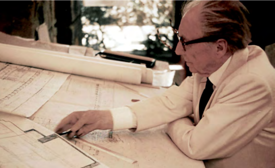 弗兰克·劳埃德·赖特弗兰克·劳埃德·赖特是美国最伟大的建筑师之一