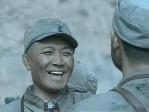 剧情:时任129师386旅新1团团长李云龙与坂田联队交战,从正面突围并用